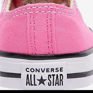 Converse Girls Infant Chuck Taylor All Star Low Sneaker - Pink/INFANT SIZE 10 US